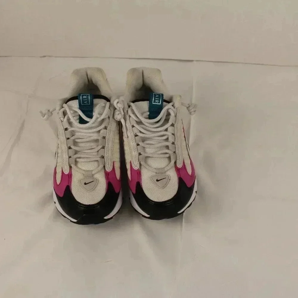 women's AIR MAX TRIAX